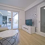 Exclusive Aurora Apartment Makarska