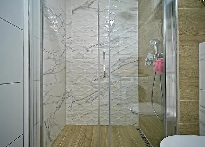 Exclusive Aurora * Makarska